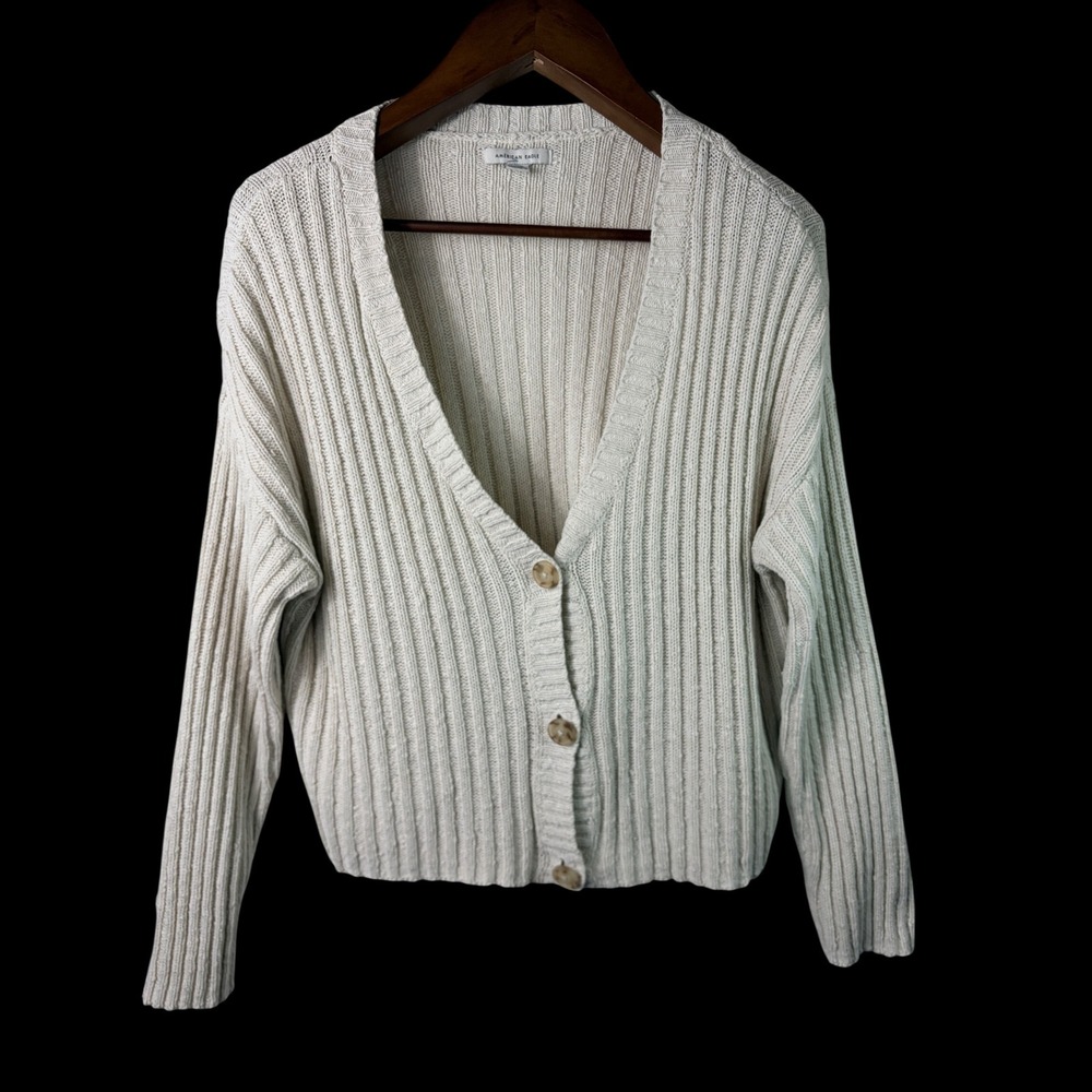 American Eagle Cardigan Cream Ribbed Knit V-Neck Coastal Grandma Cozycore Size M